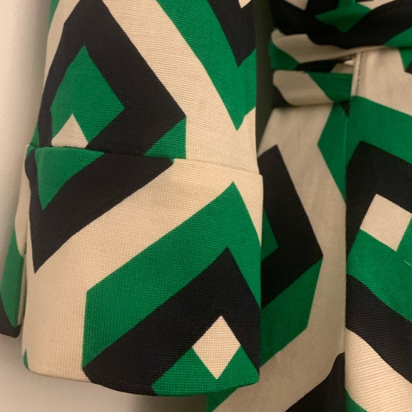 Diane von Furstenberg Vintage Julian Wrap Dress 100% Silk Size 2 - Picture 3 of 6